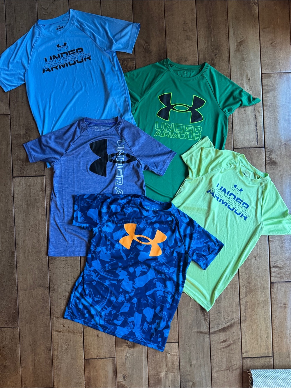 Under Armour Kids' T-Shirts Size Medium, set of 5